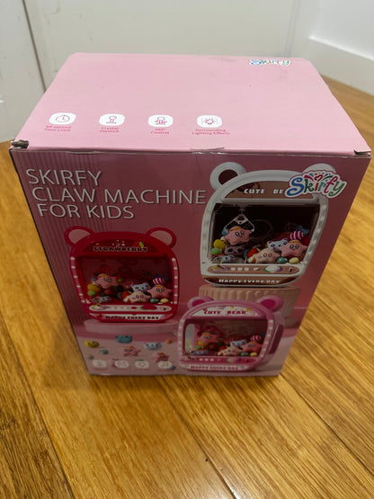 Skirfy Claw Machine